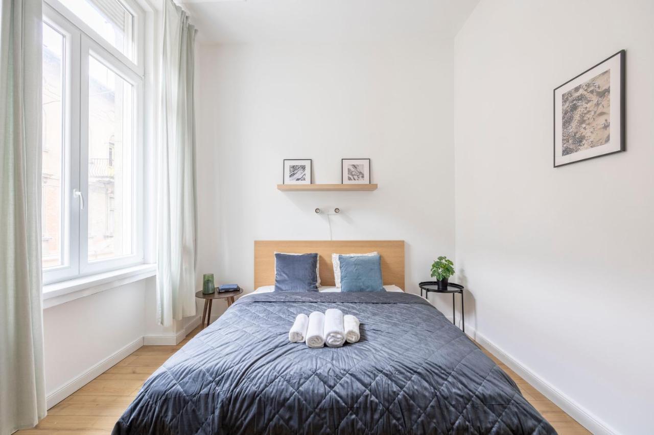 Central Grand Apartment With 5Bedrm 2Bathroom 부다페스트 외부 사진