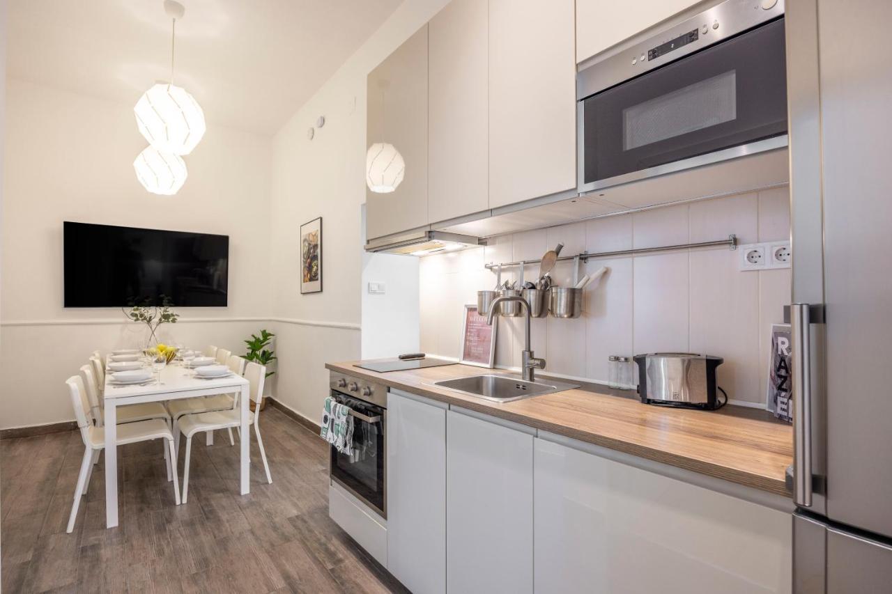 Central Grand Apartment With 5Bedrm 2Bathroom 부다페스트 외부 사진
