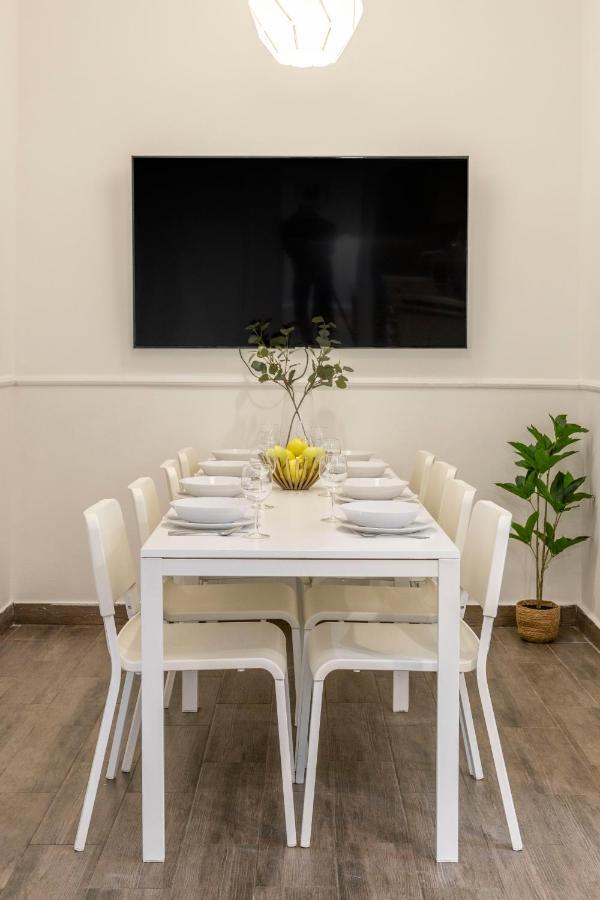 Central Grand Apartment With 5Bedrm 2Bathroom 부다페스트 외부 사진