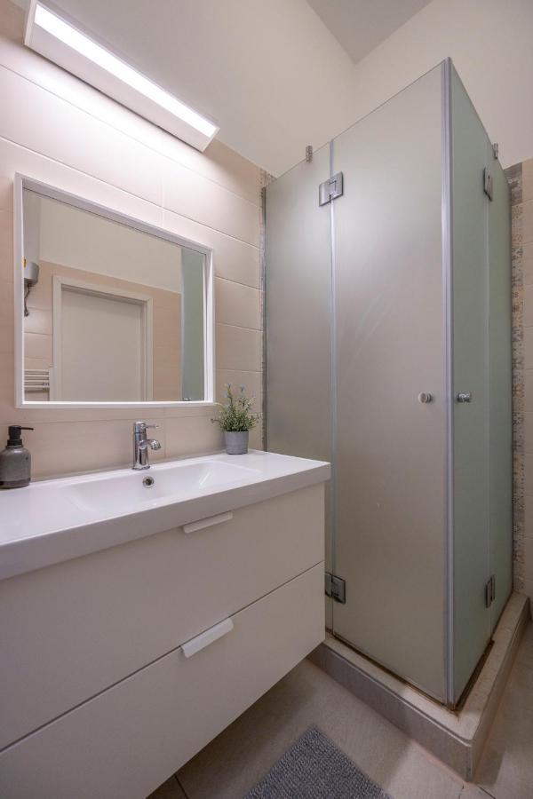 Central Grand Apartment With 5Bedrm 2Bathroom 부다페스트 외부 사진