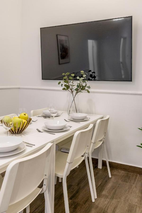 Central Grand Apartment With 5Bedrm 2Bathroom 부다페스트 외부 사진